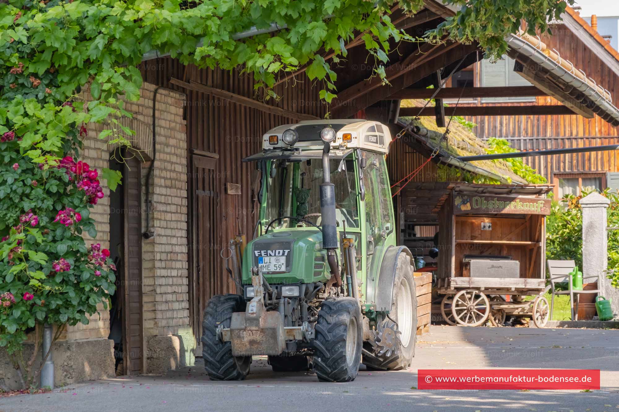 Bild + Foto - Traktor in Hattnau am Bayerischen Bodensee